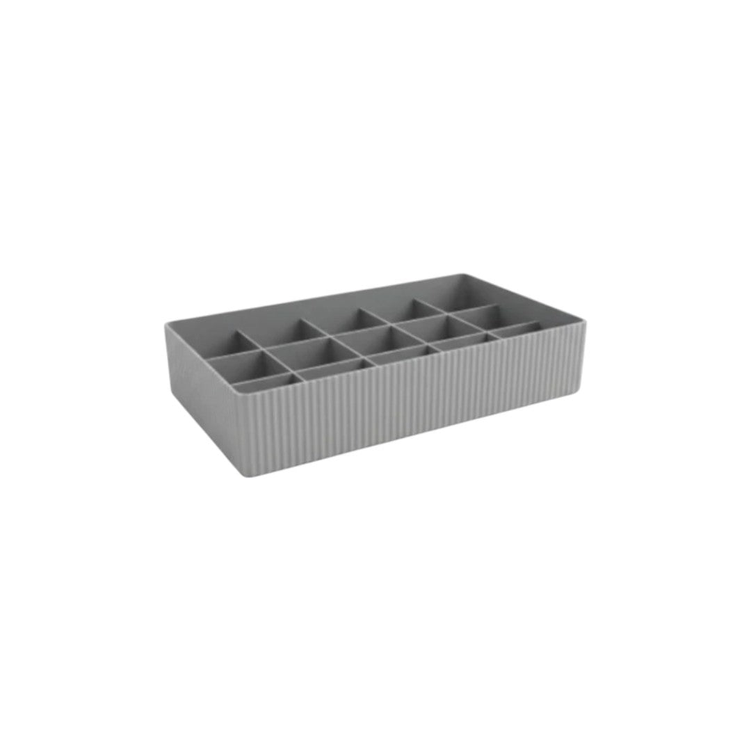Plastic Shell Organiser 15-Divisions 30x18x6cm