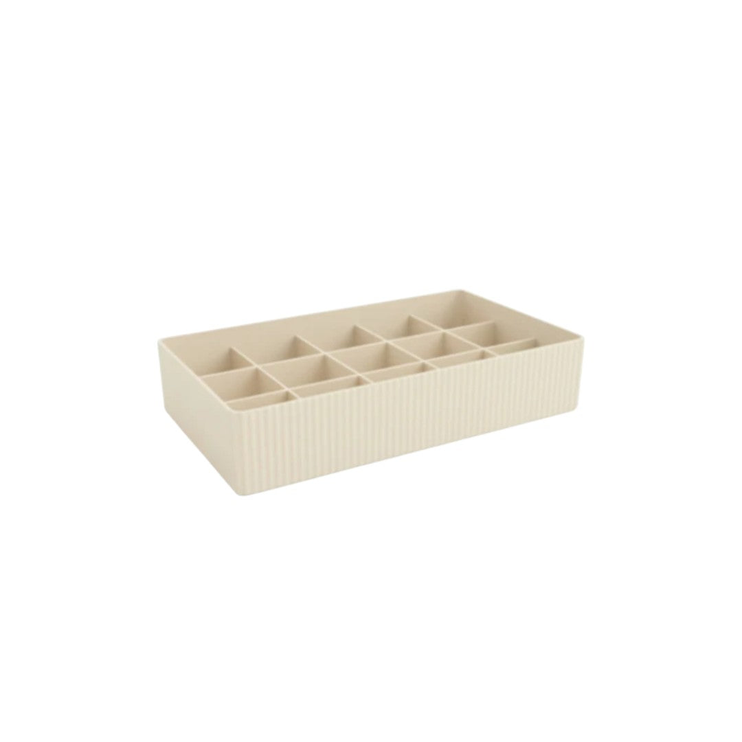 Plastic Shell Organiser 15-Divisions 30x18x6cm